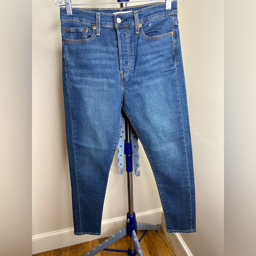 LEVI’S WEDGIE SKINNY DENIM
